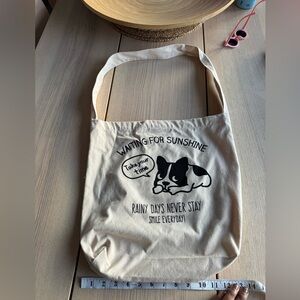 Chic Canvas Tote with Cat Design - Beige